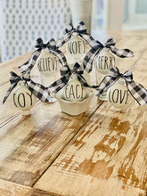 Load image into Gallery viewer, CUSTOM NAME Christmas ornaments